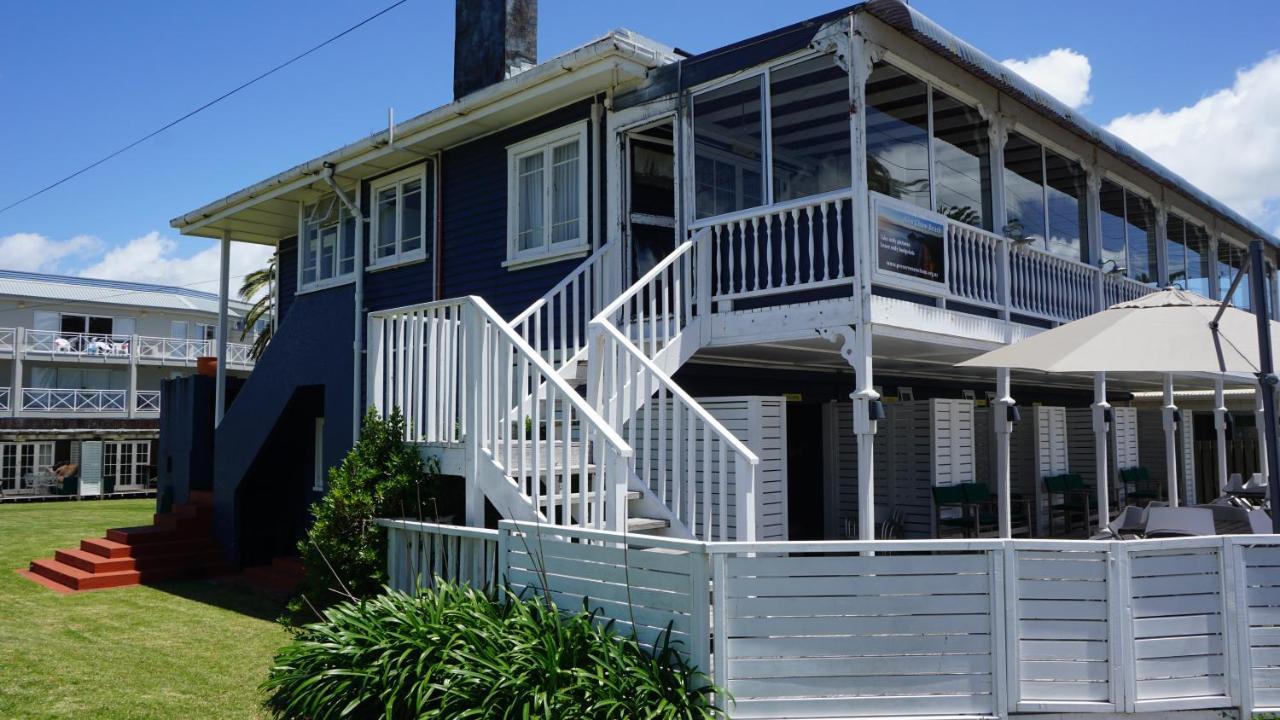 Nana Glads Beachfront Accommodation Фитианга Экстерьер фото